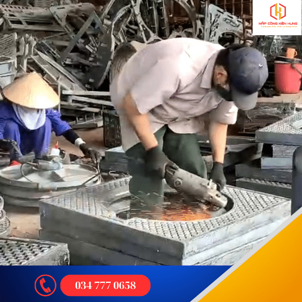 QUY TRÌNH SẢN XUẤT NẮP CỐNG BẰNG GANG TẠI KIẾN HƯNG: CHUẨN XÁC TRONG TỪNG CÔNG ĐOẠN 6 Gia công sản phẩm thô